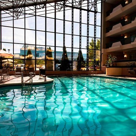 Marriott Melville Long Island Exteriör bild