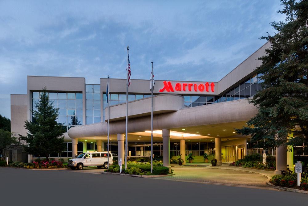 Marriott Melville Long Island Exteriör bild
