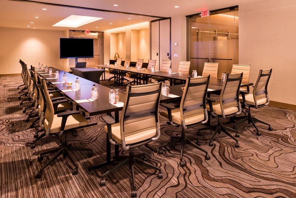 Marriott Melville Long Island Exteriör bild