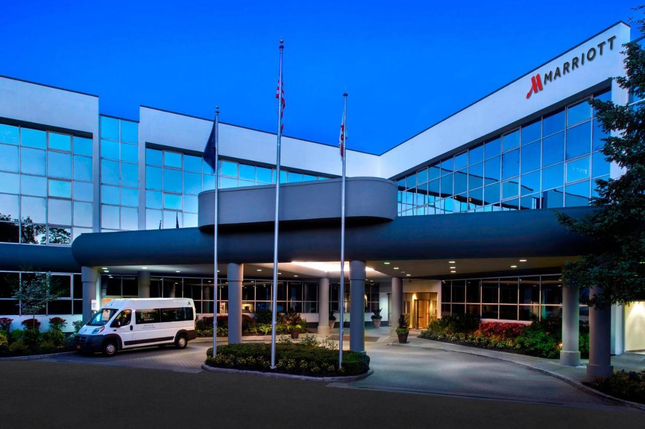 Marriott Melville Long Island Exteriör bild