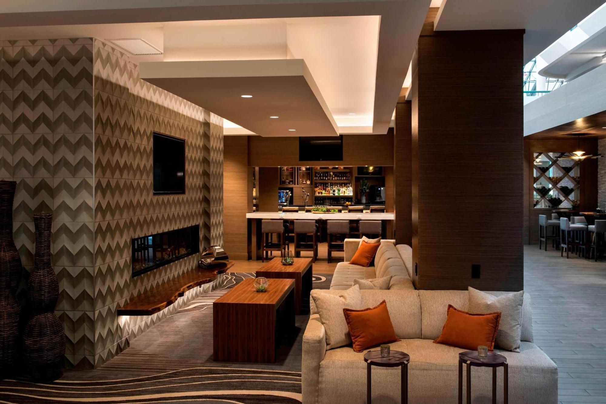 Marriott Melville Long Island Exteriör bild