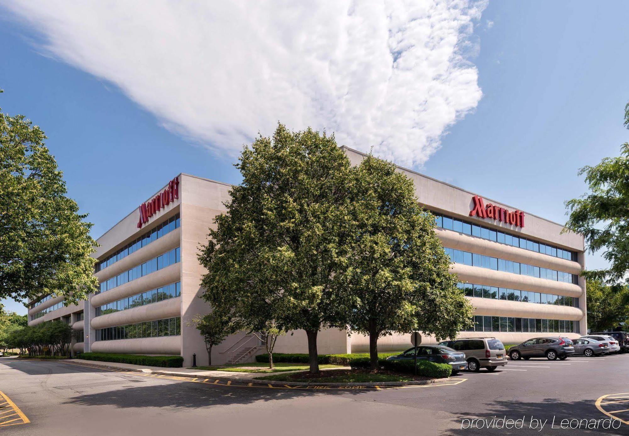 Marriott Melville Long Island Exteriör bild